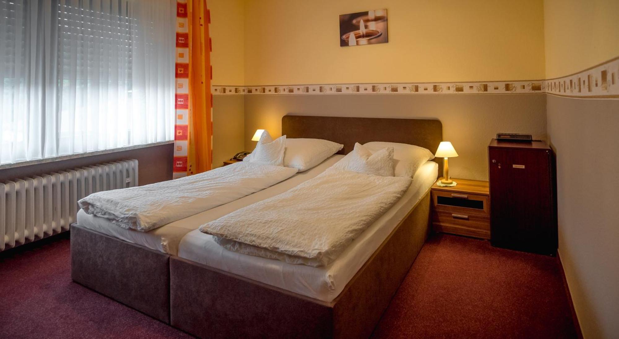 Hotel Bisenius 特拉本特拉巴赫 外观 照片