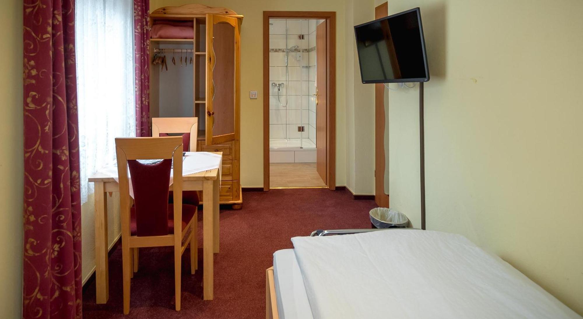 Hotel Bisenius 特拉本特拉巴赫 外观 照片