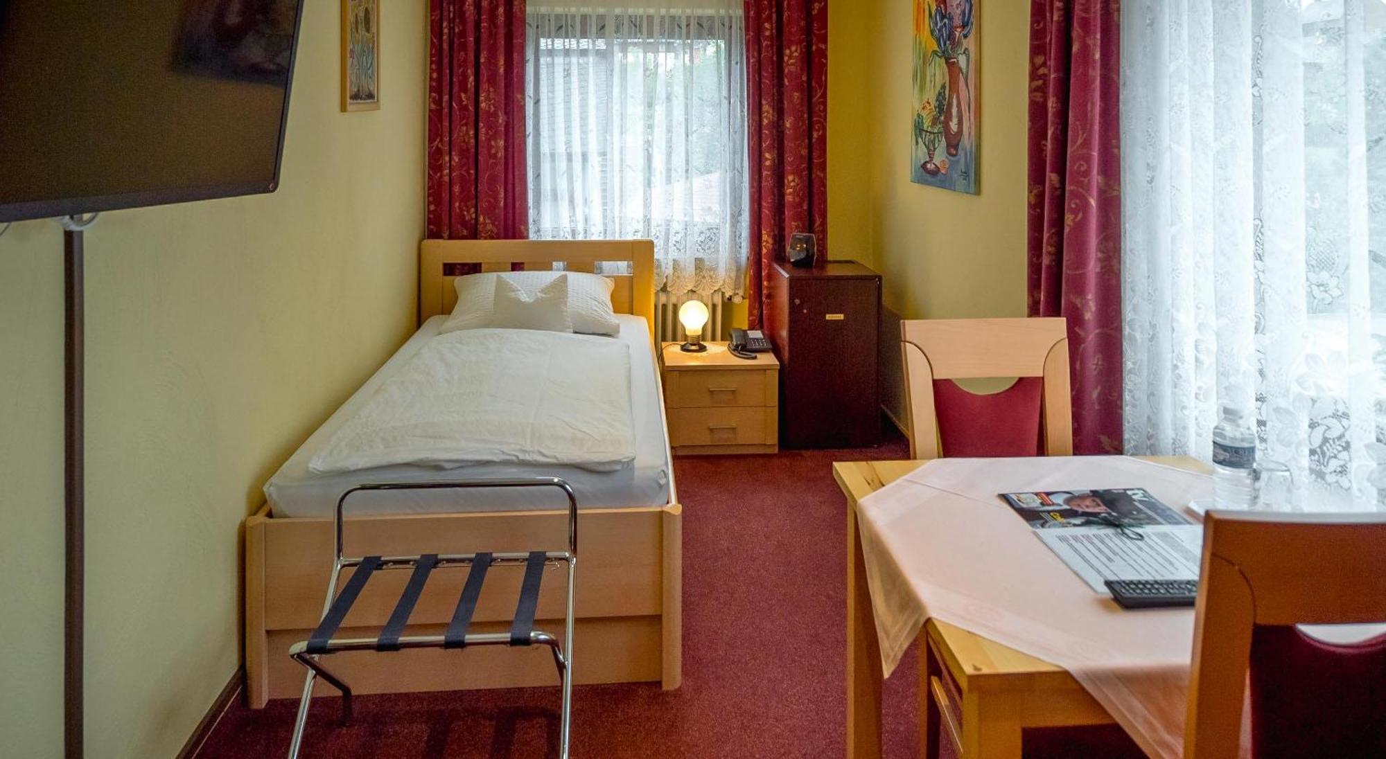 Hotel Bisenius 特拉本特拉巴赫 外观 照片